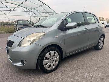 Toyota Yaris 1.3 5 porte Sol
