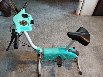 Cyclette verde acqua