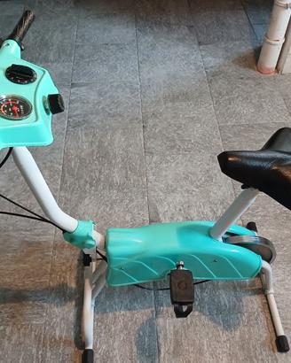 Cyclette verde acqua