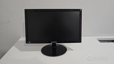 Monitor Samsung S19A300N 19” LCD Funzionante VGA 