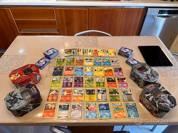 375+ CARTE POKEMON + 4 BOX METALLICI