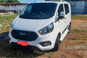 ford transit custom 6 posti