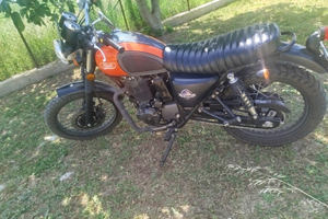 Moto mash scrambler 400 usata pochissimo