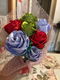 Bouquet di rose in nastro 6pz