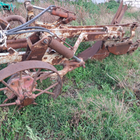 Aratro nardi monovomere