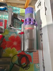 Dyson V10