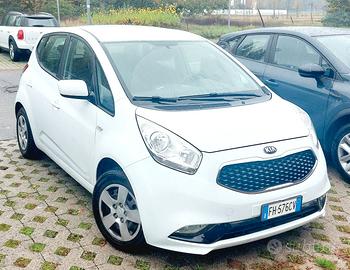 KIA VENGA bianca