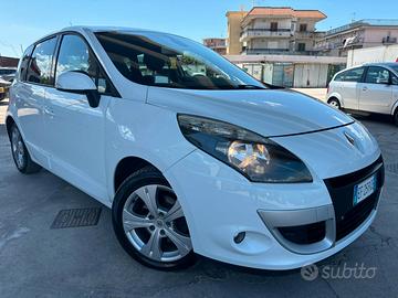 Renault Scenic Scénic X-Mod 1.9 dCi 130CV Dynamiqu