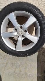 Cerchi in lega da 16 pollici per Mazda