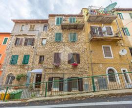 3 LOCALI A SAN POLO DEI CAVALIERI