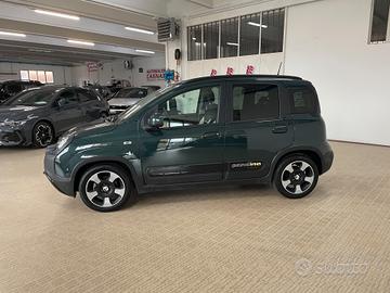 Fiat Panda Pandina 1.0 Hybrid CROSS 2025 Prezzo ve