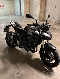 Honda hornet 1000