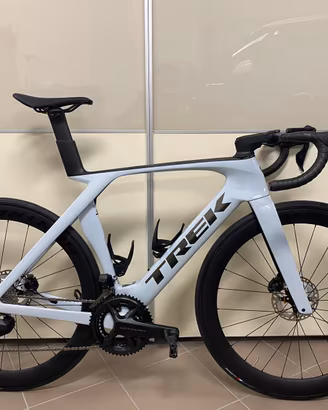 Trek Madone SL7 Gen 7 Shimano Ultegra Di2 12v
