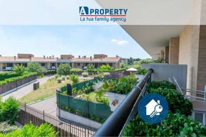 Appartamento di 96 m² con 4 locali e box auto a Ro