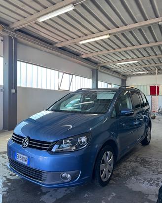 Volkswagen Touran Business 1.6 TDI DSG Comfortline