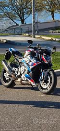 BMW M1000R 2024