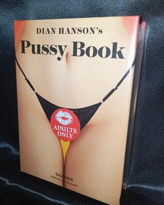 Pussy Book Taschen Sigillato 