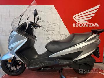 Suzuki Burgman 200