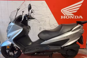 Suzuki Burgman 200