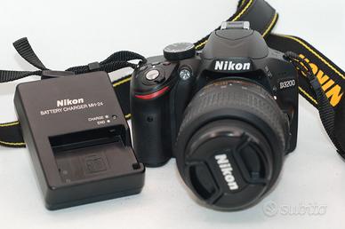 Nikon d3200 fotocamera reflex 4385 scatti 24mpx 