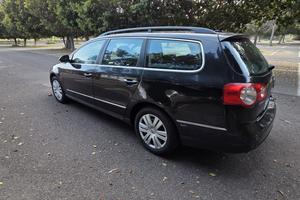 VOLKSWAGEN PASSAT 1.9 TDI 