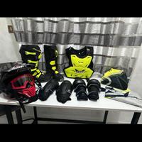 abbigliamento e accessori moto cross enduro 