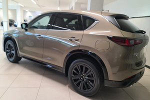 Mazda CX5 Homura 2 anni come nuova