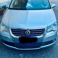 VW touran  benzina metano  E4
