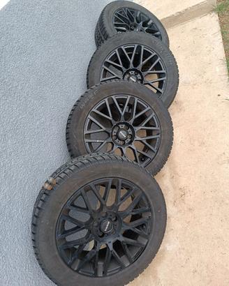 Cerchi in lega 17" Momo e pneumatici subaru
