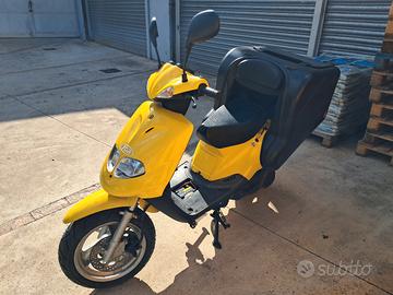Scooter porta pizze o posta