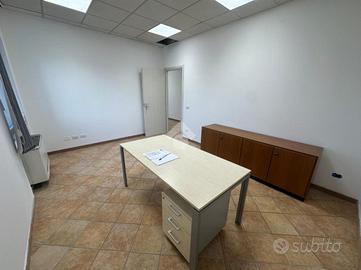 UFFICIO A TREZZANO SUL NAVIGLIO