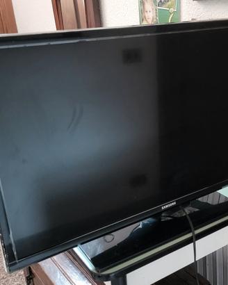 Televisore TV Samsung 32' + Digitale Terrestre