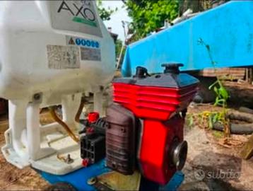 Pompa per veleni con carretto