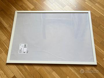 Cornice 50x70 Ikea Fiskbo bianca