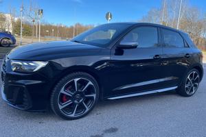 Audi A1 SPB 40 TFSI S tronic line*Automati*Navi*