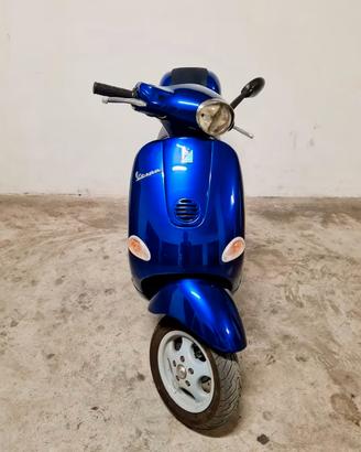 Vespa 125 ET4 
