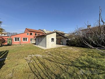 CASA INDIPENDENTE A SAN MARTINO DI LUPARI