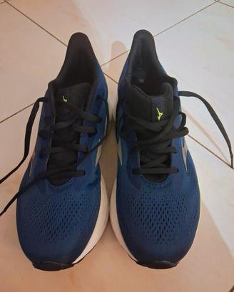 SCARPE NUOVE MAI USATE MIZUNO DA RUNNING