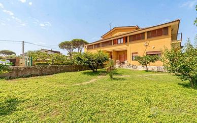 Villa di 263 m² con 5 locali a Anzio