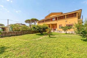 Villa di 263 m² con 5 locali a Anzio
