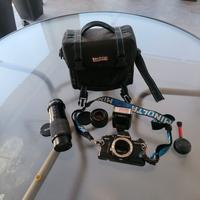 Macchina fotografica pratika con accessori