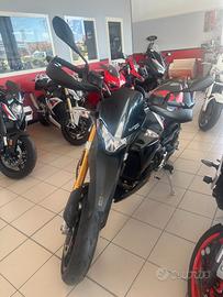 Aprilia Dorsoduro 900