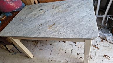 Tavolo top in marmo
