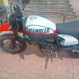Ducati Scrambler Urbanmotard