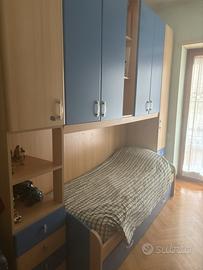 Cameretta perfettalegno chiaro e  blu