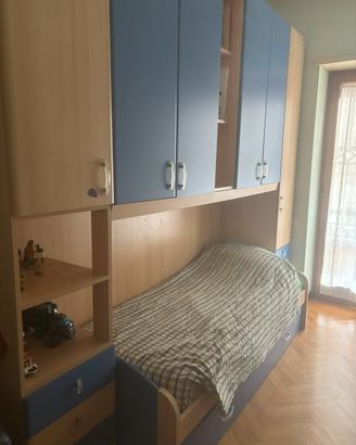 Cameretta perfettalegno chiaro e  blu