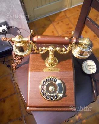 Telefono storico in legno e ottone. Nuovo