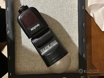 Fujifilm XH-2 con 16-80 f4 e flash godox v1F