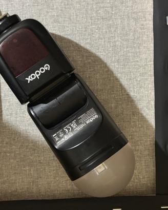 Fujifilm XH-2 con 16-80 f4 e flash godox v1F