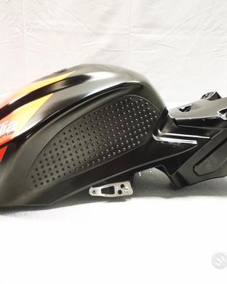 SERBATOI ORIGINALI APRILIA RSV4 BMW S1000RR DUCATI